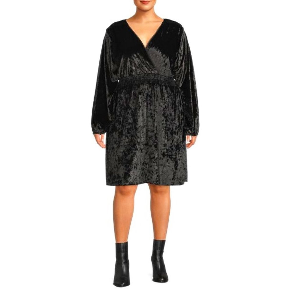 Romantic Gypsy Women's Plus Size Crushed Velvet Wrap Dress || Black ****